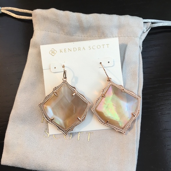 Kendra Scott Jewelry - Kendra Scott Kirsten Brown Pearl